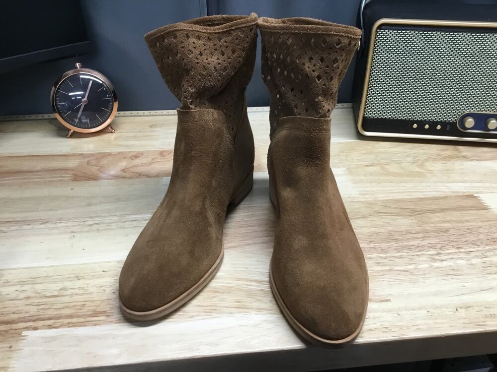 Michael Kors Graham Ankle Boots Women's US 7.5M Chestnut Brown Suede Perforated